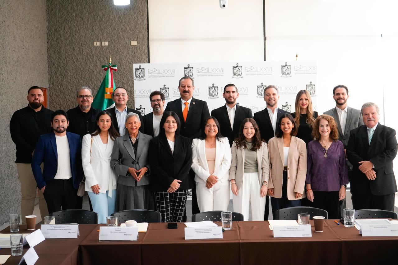 Marisol González instala Consejo Ciudadano del Distrito 19 en Santa Catarina